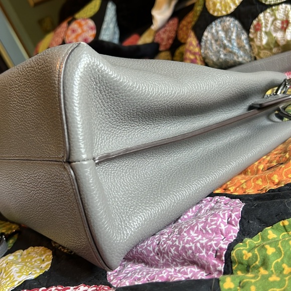 Authentic Coach Handbag - Picture 8 of 14